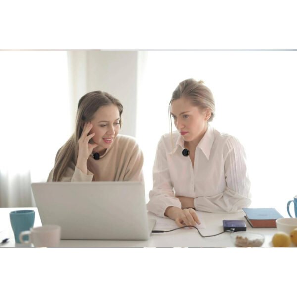 Green Lion GLM-Wireless Mic Lite, Compact & Portable Digital Display Up To 20m Transmission Range 2.4Ghz Digital Frequency 21 Hrs with Charging Case 21 Hrs with Charging Case Working 800mAh - Image 5