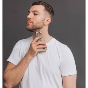 Green Lion Gentleman Hair Trimmer 5W, 1/2/3/4 mm Combs Size, Titanium Coated Blade, 1200 mAh Battery,Oil Reminder, LED Display, 6500 RPM, 3H Working Time, 280 DC Motor - Gold - Image 6