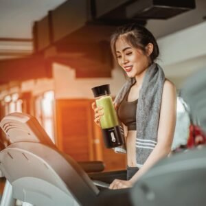 Green Lion Portable Jet Plus 6 Blade Juicer, 500ml Capacity, 18000RPM Speed, 4000mAh Battery, Stainless Steel Blades, 20 Times Blending Cycle, 3-5 Hours Charging Time, For Home/Travel - Image 4